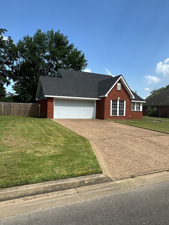 608 Meadowbrook Dr - Property Image