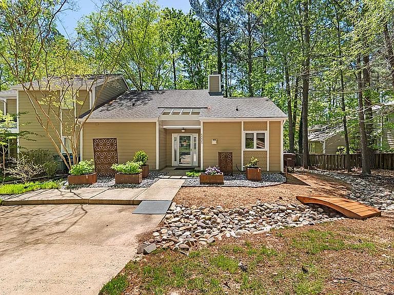 1st image of 5005 Pine Cone Dr