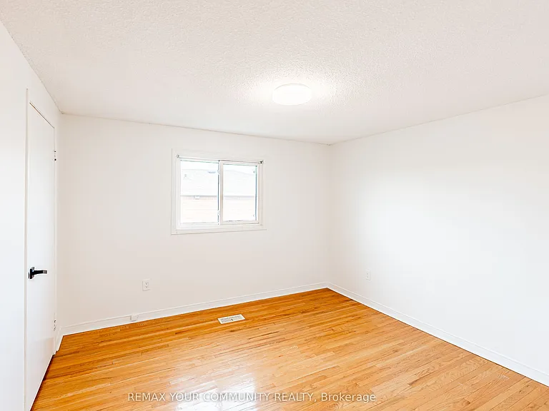 20 Terra Rd #UPPER — Photo 22