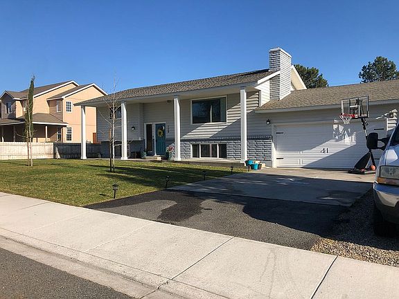 5th image of 128 Ogden St
