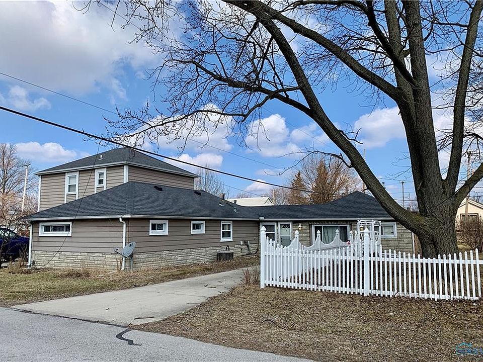 1st image of 2213 Sheffield Pl