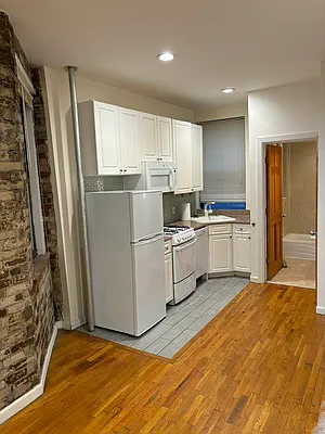 Rented by YASCO MANAGEMENT LLC | media 25