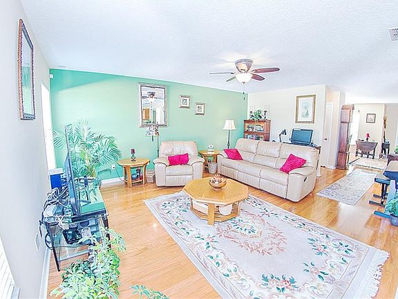 5th image of 2227 Martins Run