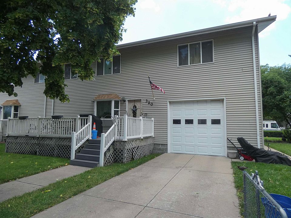1st image of 320 N Elm St.
