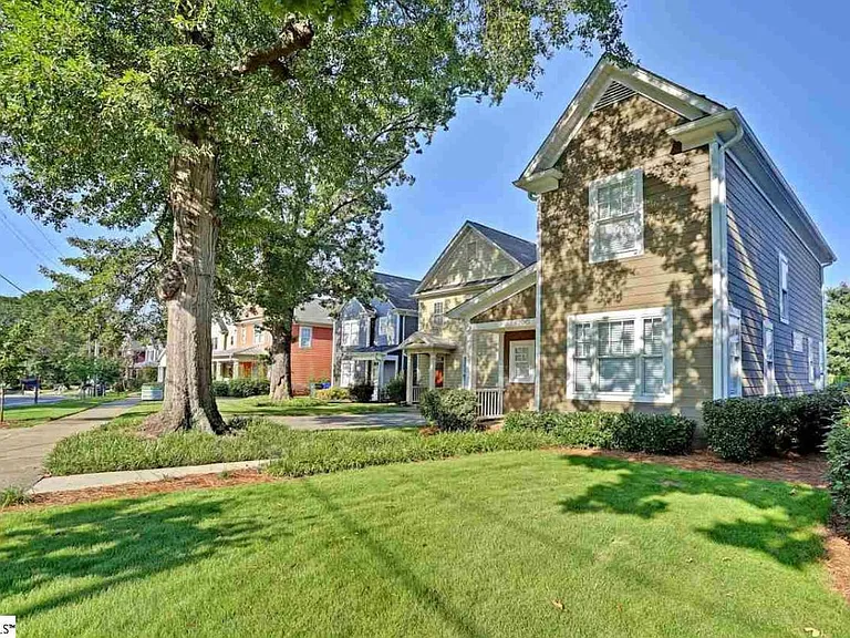 Well-maintained neighborhood