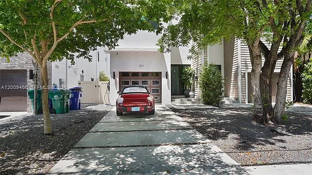 1371 SW 22nd Ter #1371 — Photo 3