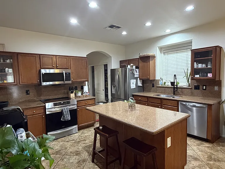 4521 W Magdalena Ln — Photo 4