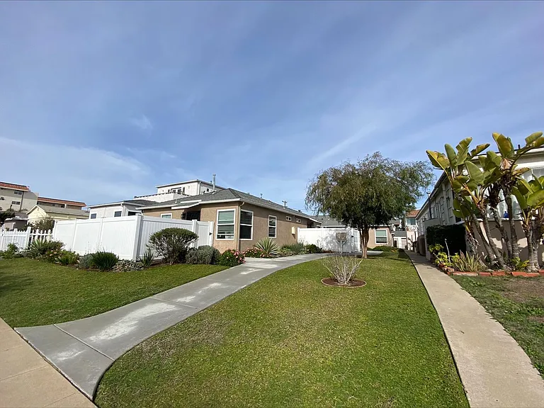 4832 Pescadero Ave — Photo 16