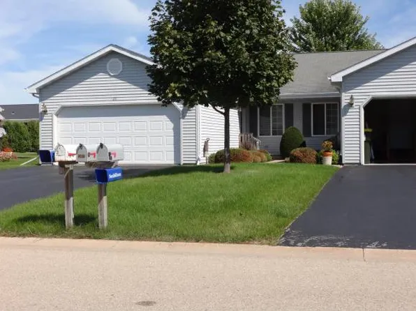 211 N 11th Ave, Winneconne, WI 54986