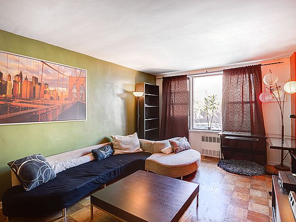 5th image of 310 Lenox Road #2D