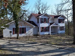 13715 Hilltop Dr, Sainte Genevieve, MO 63670