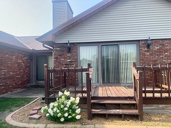 5th image of 816 Cambridge Ct