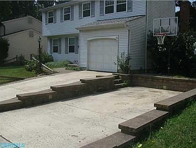 2nd image of 5659 Montevideo Dr