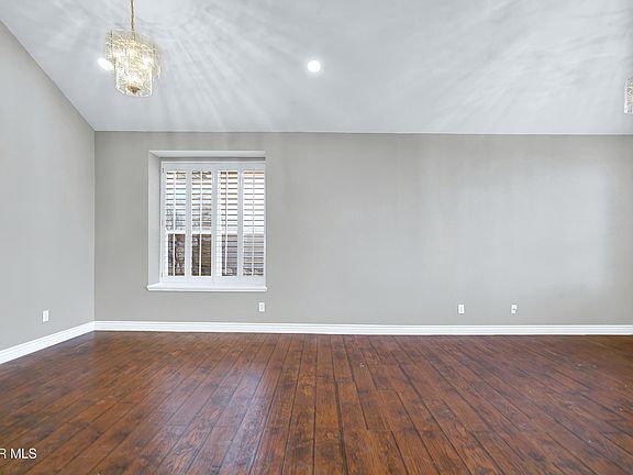 4th image of 12612 Sun Terrace Ave