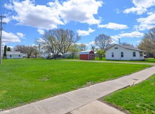 407 N 3rd St, Montezuma, IA 50171