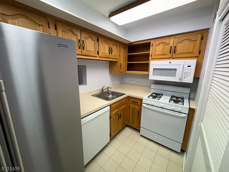 646 Faulkner Dr — Photo 7