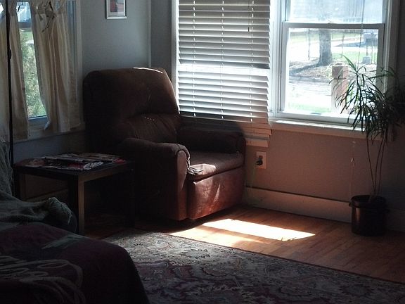 2nd image of 3706 Clairmont St