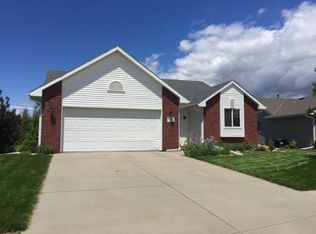 2280 Hickory Cir, Blair, NE 68008