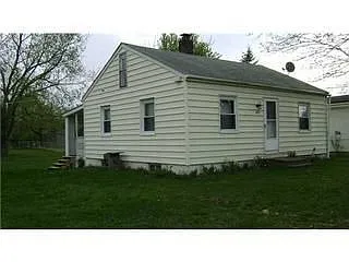 6719 London Groveport Rd photo 1