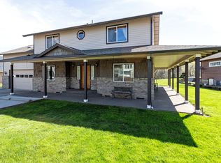 3545 Broken Tee Dr, Hood River, OR 97031