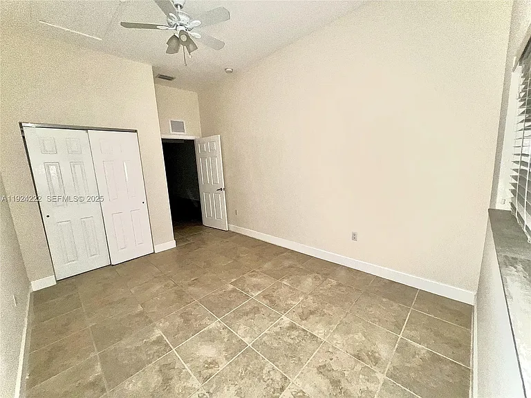 1253 SW 2nd St #209 — Photo 5