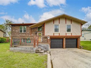 2256 Trinity Dr, Middletown, OH 45044