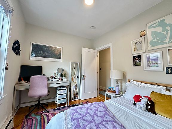 5th image of 829 Parker St #2