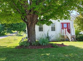 17 Elm St, Mercer, ME 04957