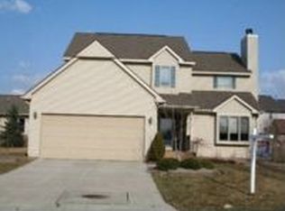 5731 Shannon Ln, Clarkston, MI 48348