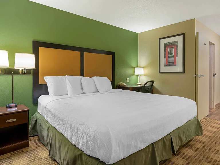Studio Suite - 1 King Bed