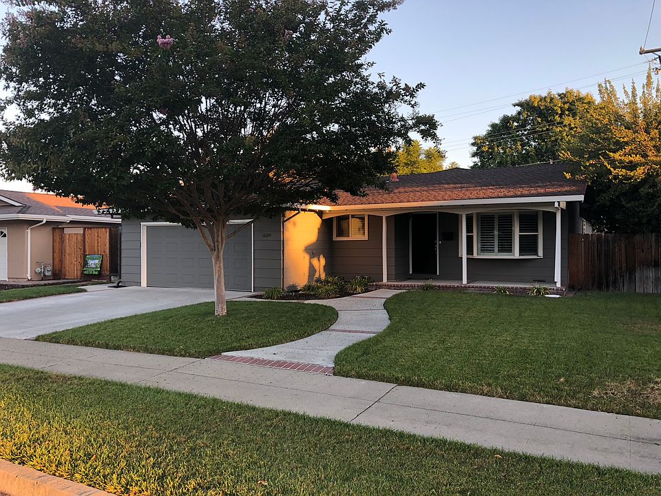 1st image of 689 Bolivar Dr