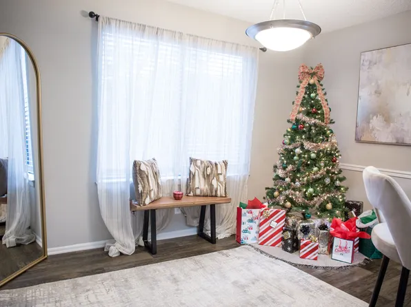 Las Palmas Apartments