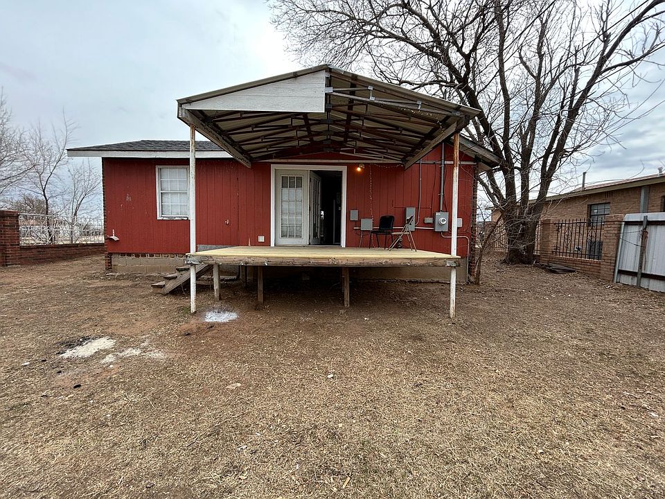 1st image of 609 E 6th St