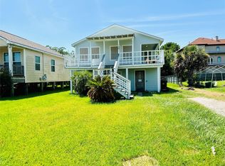 124 7th St, San Leon, TX 77539