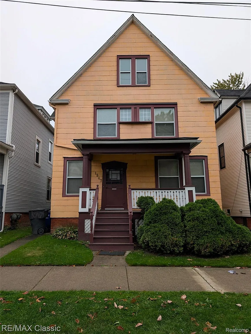 1547 Merrick St photo 1
