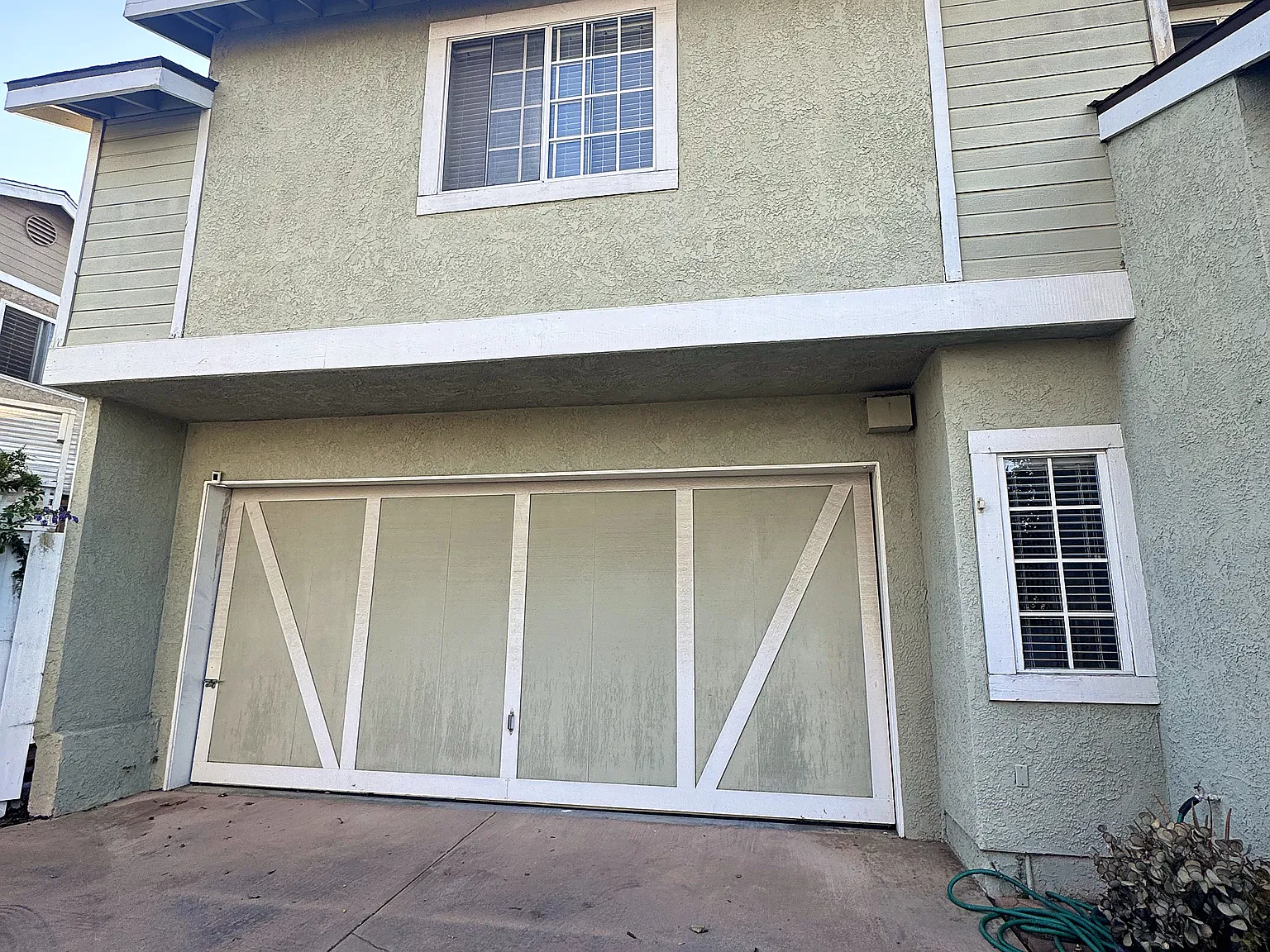 3 bed, 2.5 bath, 1900 sqft, $4,500 — Photo 2