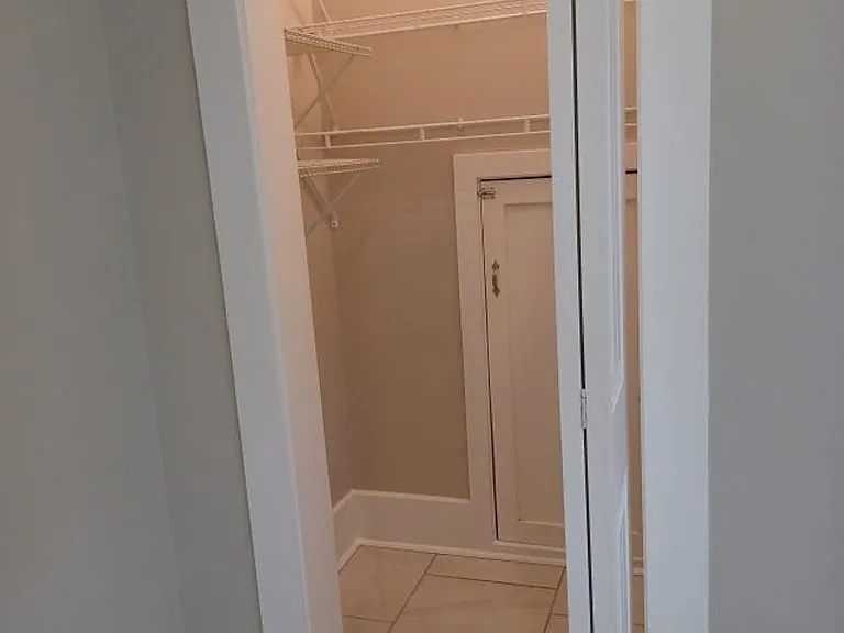 329 Cleveland St — Photo 13
