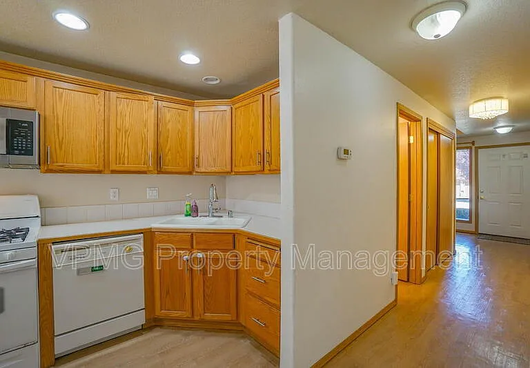 5502 NE 89th Ave — Photo 17