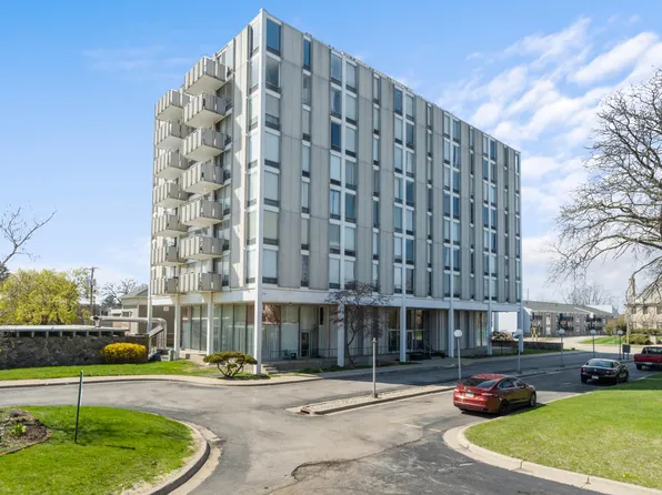 715 W Michigan Ave APT 502, Jackson, MI 49201