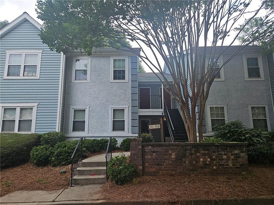 1st image of 113 Hampshire Ct #113