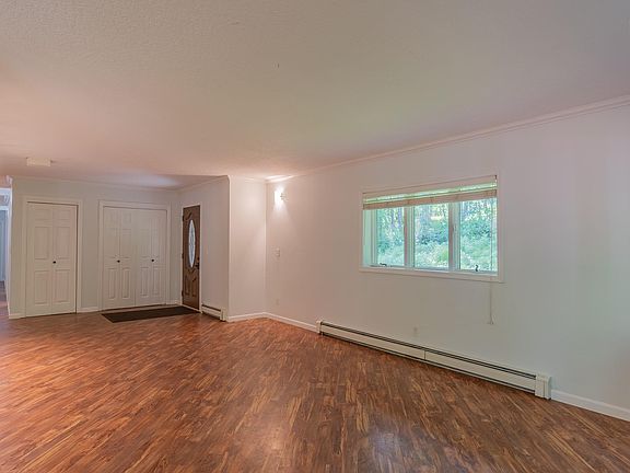 4th image of 240 Peregrine Dr