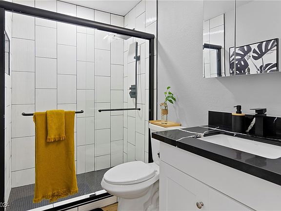 4th image of 4921 River Glen Dr Unit 20