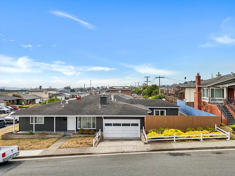 177 Romney Ave — Photo 43