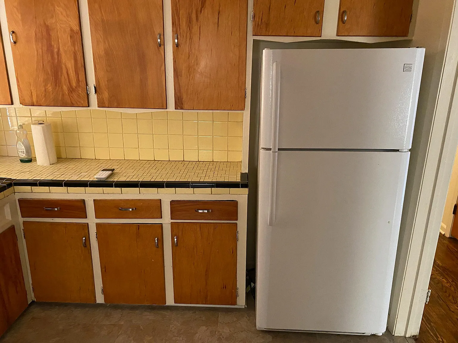 3 bed, 1161 sqft, $1,300 — Photo 2