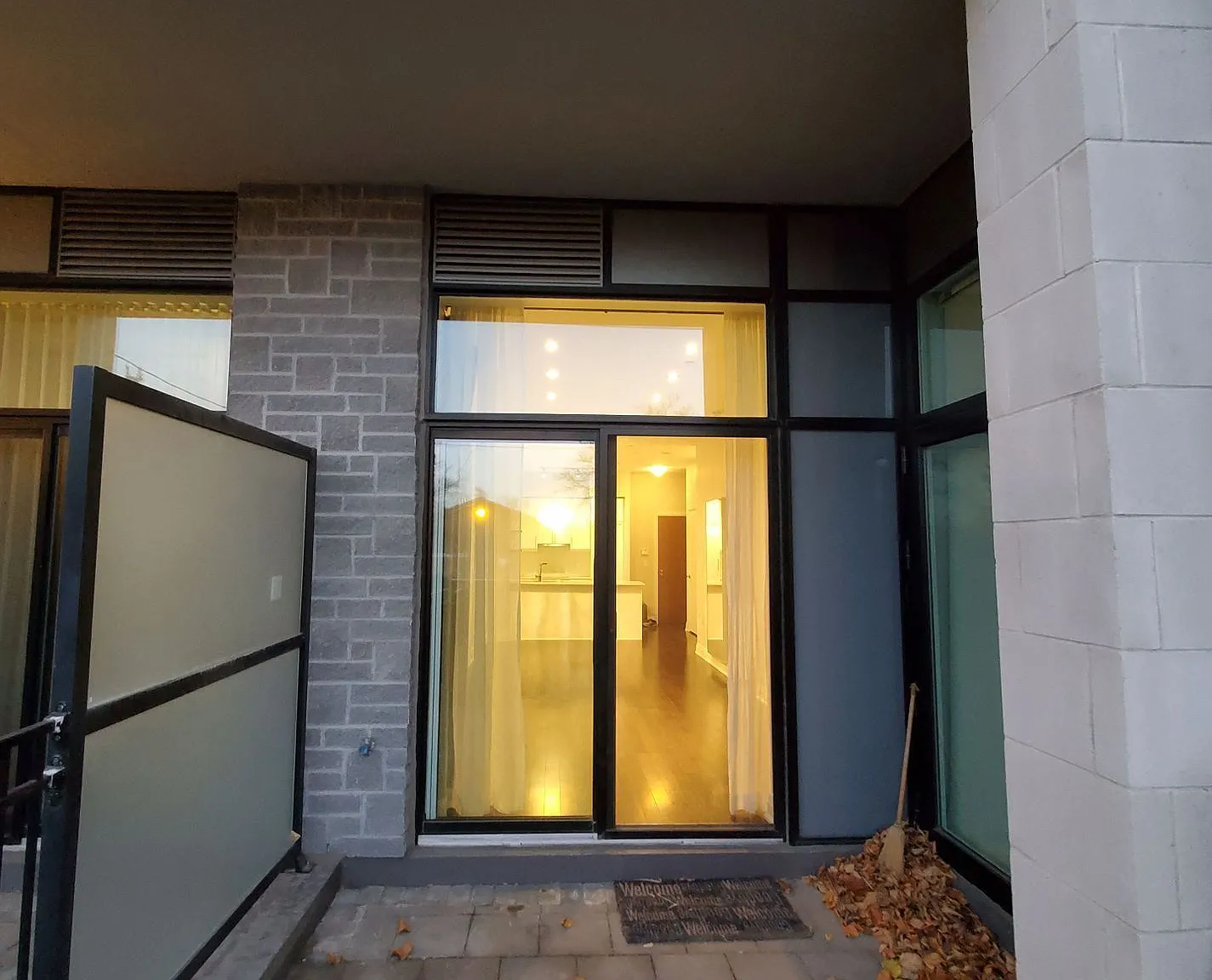 2 bed, $3,100 — Photo 3