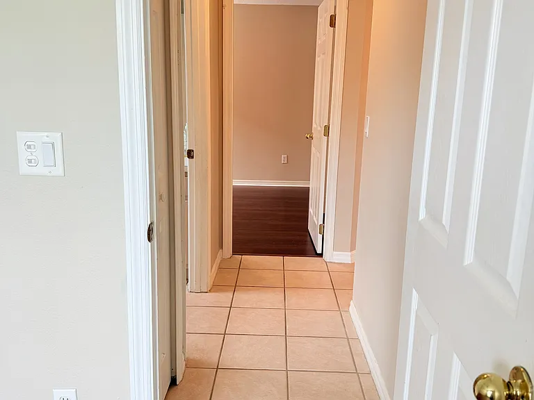 5528 Misty Wood Ct — Photo 28