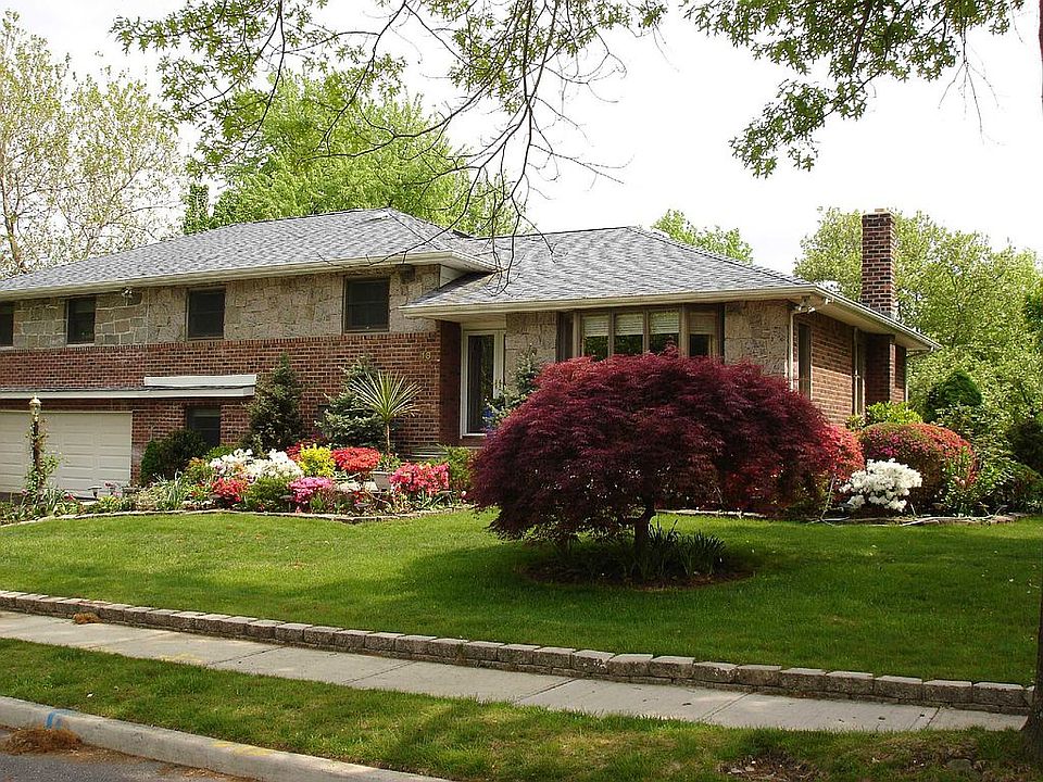 1st image of 18 Larch Dr