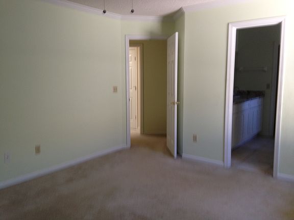 4th image of 207 Solano Cay Cir