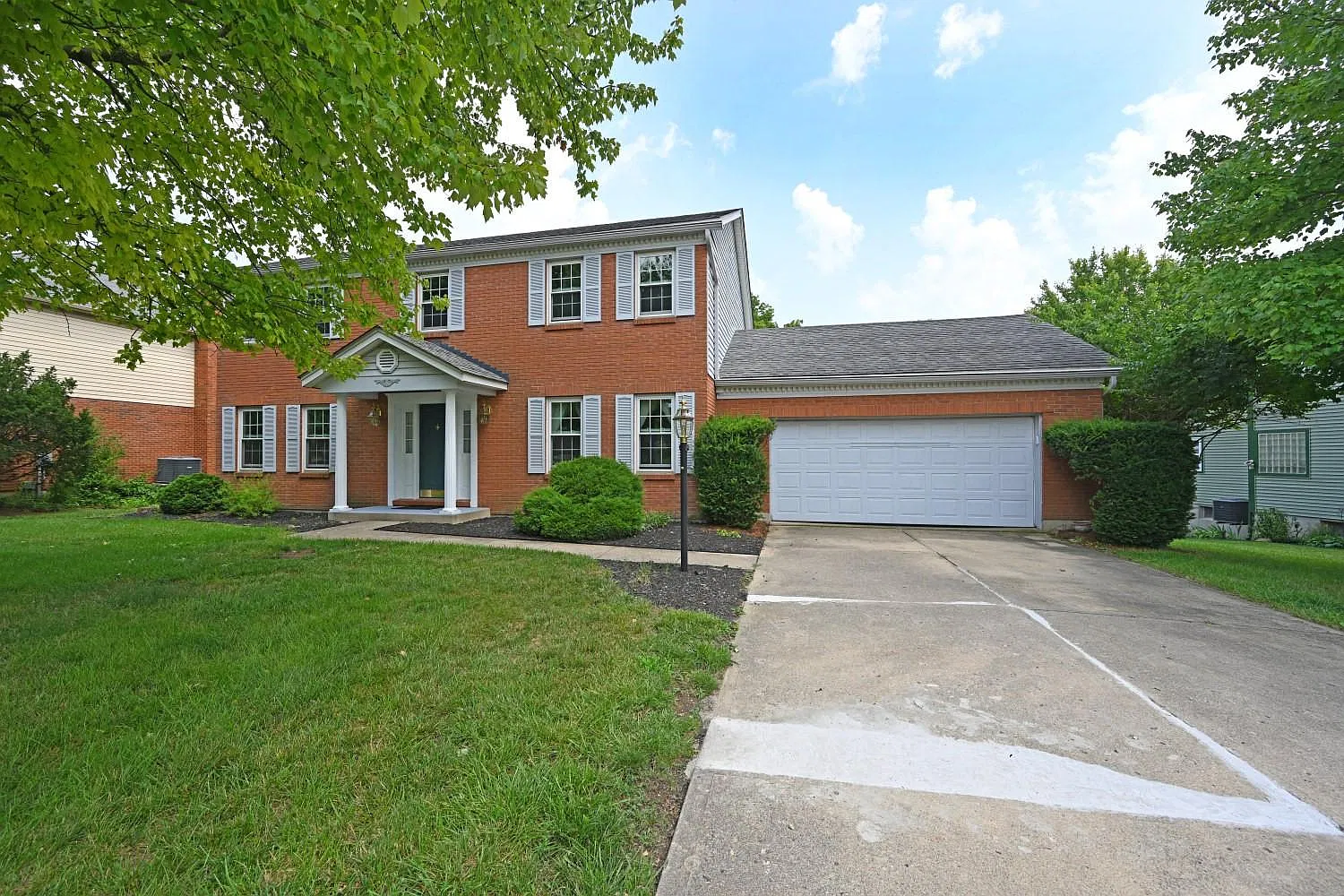 4 bed, 2052 sqft, $2,650 — Photo 2