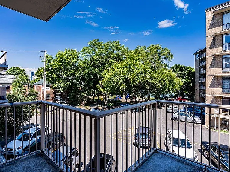 2527 Lake Shore Blvd W — Photo 10